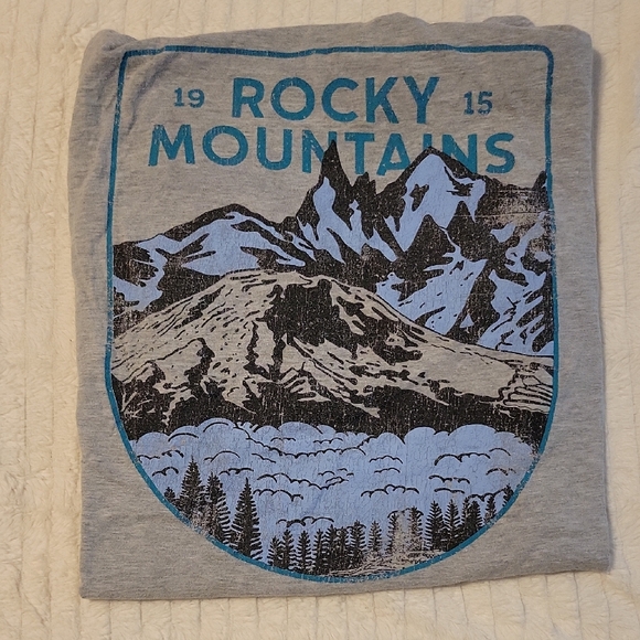 Columbia Other - Columbia Heather Gray Rocky Mountains Graphic T-Shirt